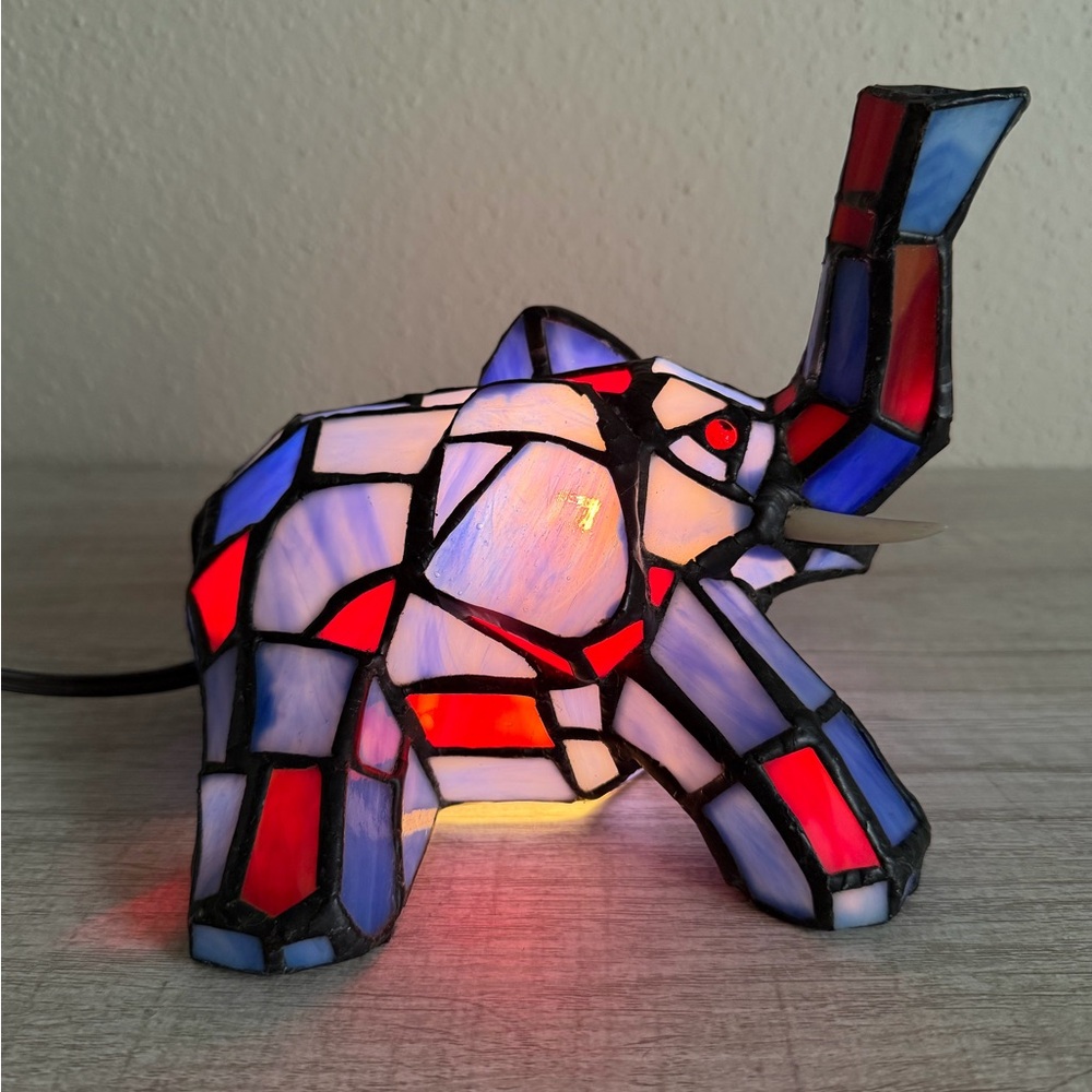 Vintage Elephant Table Lamp Tiffany Style Stained Glass Blue Desk Night Light - Picture 8 of 16